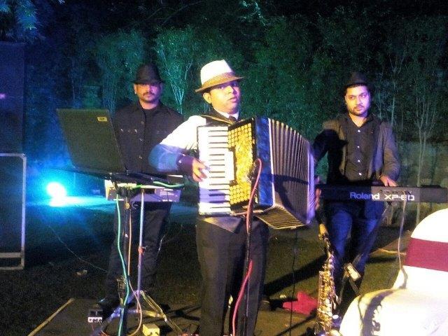 indian accordion player goa