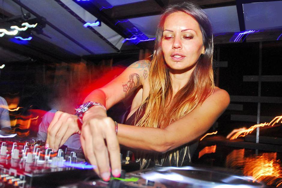 best female dj goa