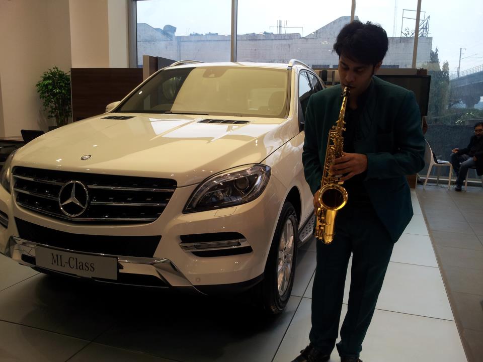 best saxophone artist goa